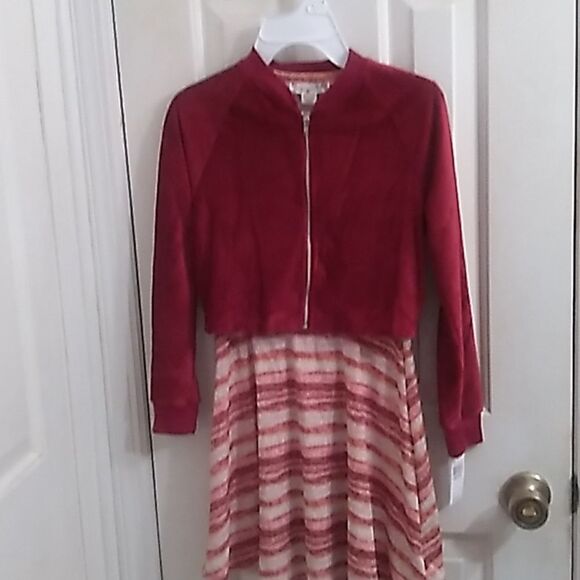 Knitworks 2 Piece Set. - Picture 1 of 8